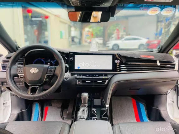 Toyota Camry 2025 - Xe nhập Thái chất lượng cao