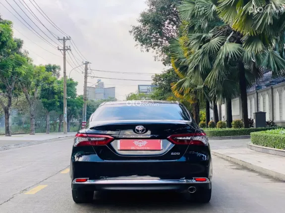Toyota Camry 2.0Q 2022 - Odo thấp, xe còn như mới
