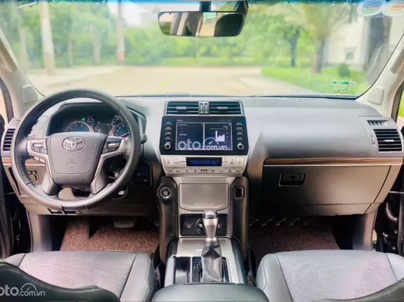 Toyota Land Cruiser Prado GX 2021 - Xe 7 chỗ mạnh mẽ, bền bỉ qua thời gian