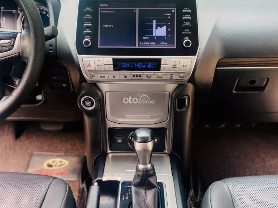 Toyota Land Cruiser Prado GX 2021 - Xe 7 chỗ mạnh mẽ, bền bỉ qua thời gian