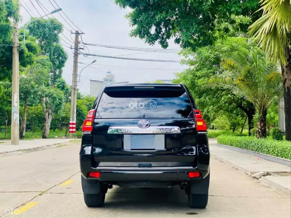 Toyota Land Cruiser Prado GX 2021 - Xe 7 chỗ mạnh mẽ, bền bỉ qua thời gian