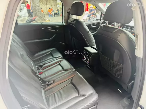 Audi Q7 3.0 TFSI Quattro 2020 - Trắng đen