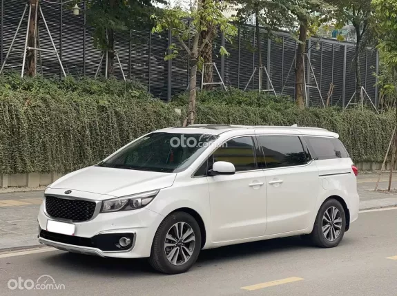 Kia Sedona 2.2 DATH 2017 - Kia Sedona 2.2 DATH 2017