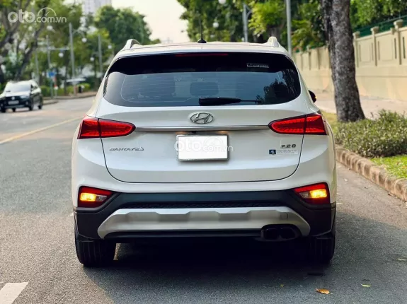 Hyundai Santa Fe 2.2 Dầu Cao cấp 2021 - Trắng cực đẹp
