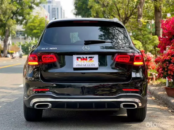 Mercedes-Benz GLC 300 4Matic 2021 - XUẤT HÓA ĐƠN CTY CAO