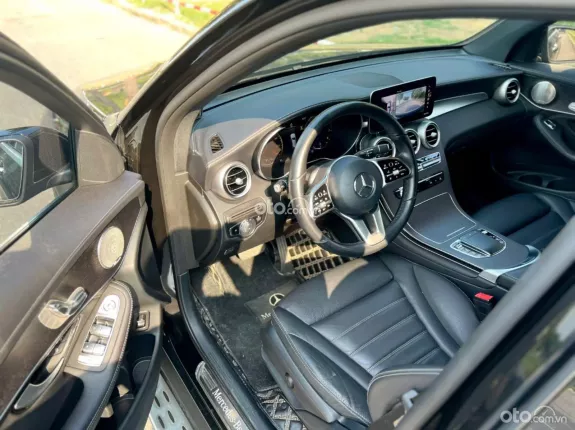 Mercedes-Benz GLC 300 4Matic 2021 - XUẤT HÓA ĐƠN CTY CAO