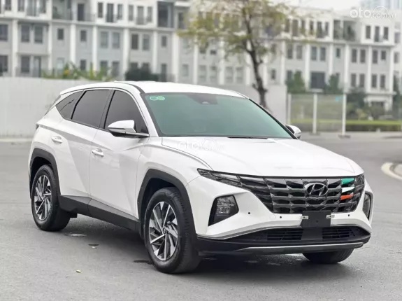 Hyundai Tucson 2.0 Đặc biệt 2022 - Một chủ từ mới chạy 2 vạn nilong chưa bóc hết