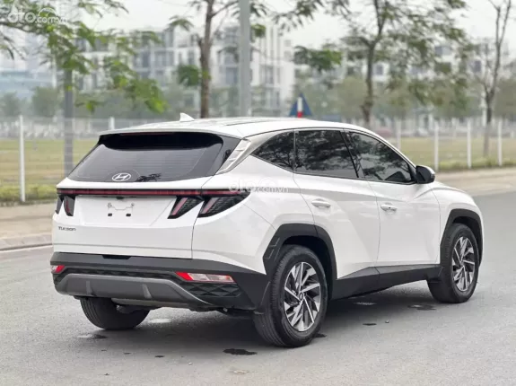 Hyundai Tucson 2.0 Đặc biệt 2022 - Một chủ từ mới chạy 2 vạn nilong chưa bóc hết