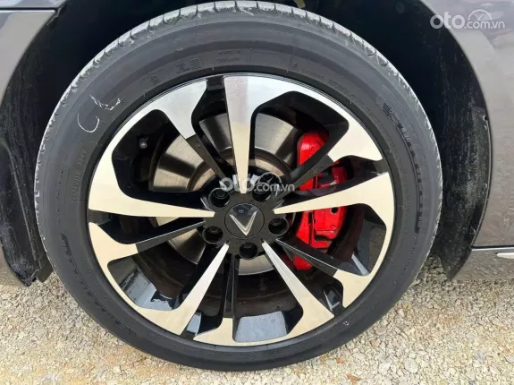 VinFast LUX A2.0 Nâng cao 2021 - Xe cực đẹp