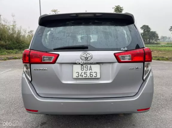 Toyota Innova 2.0E 2017 - Xe tư nhân, giá tốt