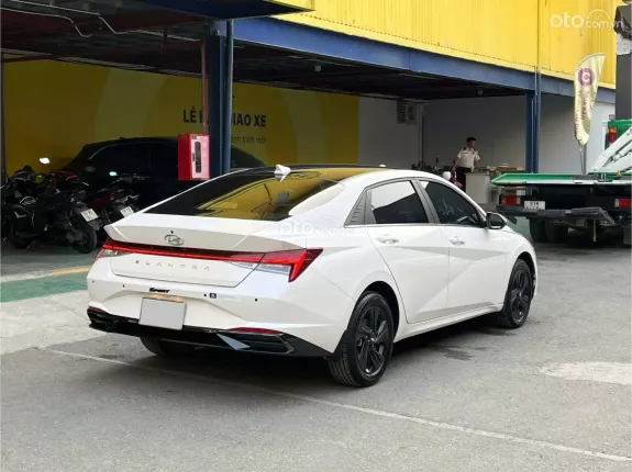 Hyundai Elantra 1.6 AT Đặc biệt 2024 - Xe 1 chủ từ đầu, nội thất còn mới nguyên