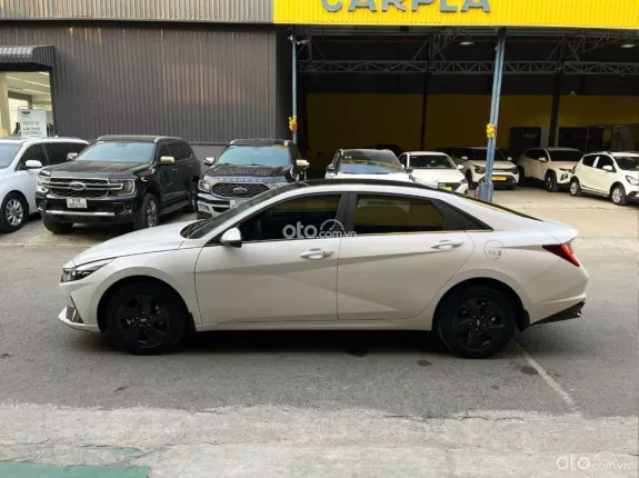 Hyundai Elantra 1.6 AT Đặc biệt 2024 - Xe 1 chủ từ đầu, nội thất còn mới nguyên
