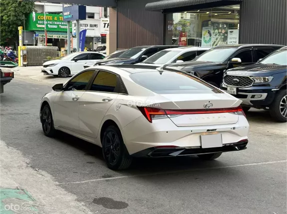 Hyundai Elantra 1.6 AT Đặc biệt 2024 - Xe 1 chủ từ đầu, nội thất còn mới nguyên