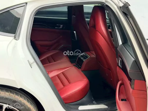 Porsche Panamera 3.0 V6 2021 - Trang bị hiện đại, bảo hành chính hãng