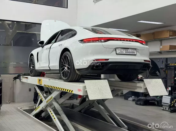 Porsche Panamera 3.0 V6 2021 - Trang bị hiện đại, bảo hành chính hãng