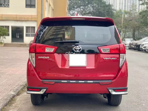 Toyota Innova 2.0 Venturer AT 2017 - Toyota Innova 2.0 Venturer 2017