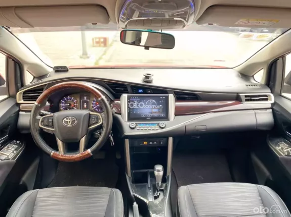 Toyota Innova 2.0 Venturer AT 2017 - Toyota Innova 2.0 Venturer 2017