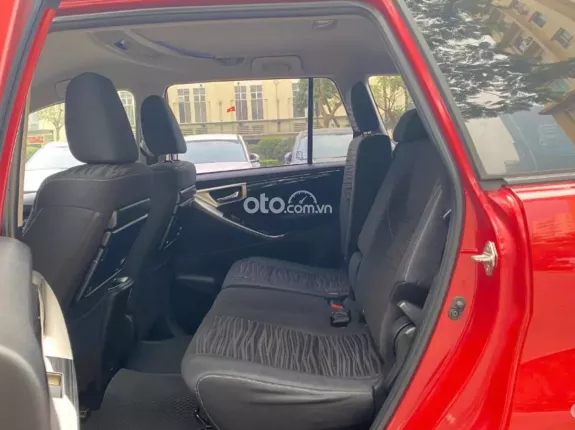 Toyota Innova 2.0 Venturer AT 2017 - Toyota Innova 2.0 Venturer 2017