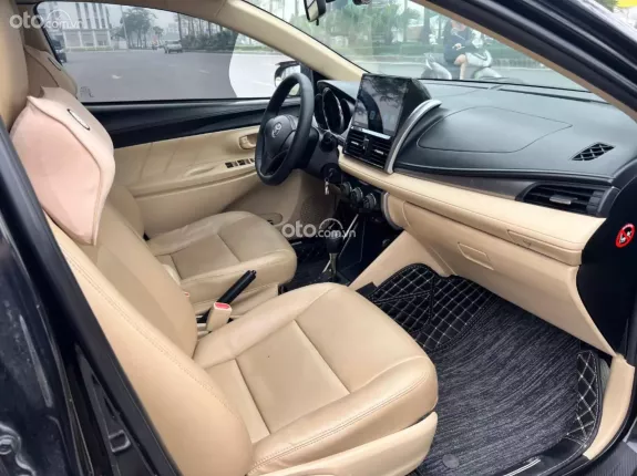 Toyota Vios 1.5 E CVT 2017 - Gia đình lên đời cần bán gấp