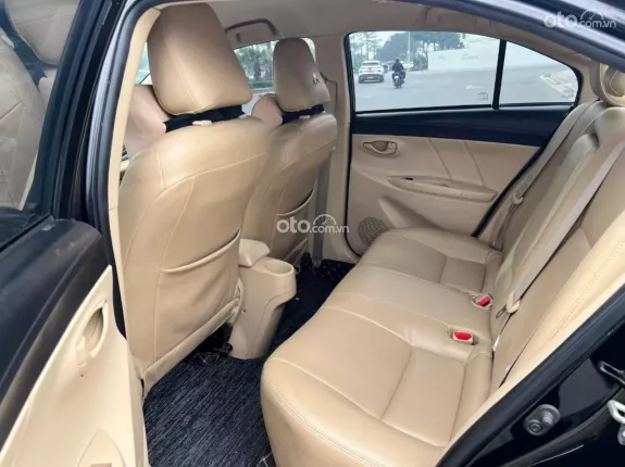 Toyota Vios 1.5 E CVT 2017 - Gia đình lên đời cần bán gấp