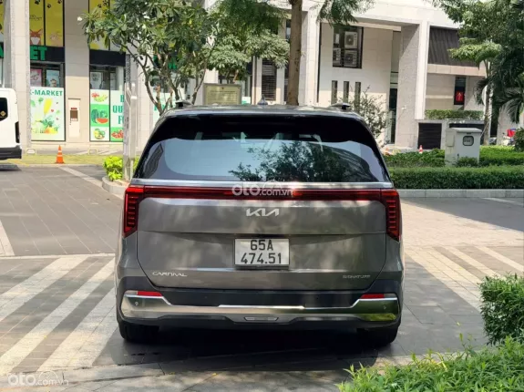 Kia Carnival 2.2D Signature 2024 - Mẫu mới - Full option - Siêu tiết kiệm