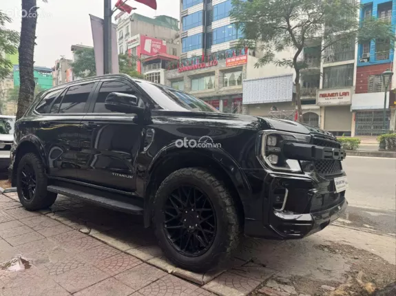 Ford Everest 3.2L 4x4 AT Titanium Plus 2023 - Xe đăng ký lần đầu 2024, cực đẹp
