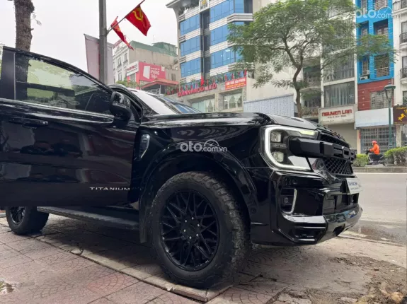 Ford Everest 3.2L 4x4 AT Titanium Plus 2023 - Xe đăng ký lần đầu 2024, cực đẹp