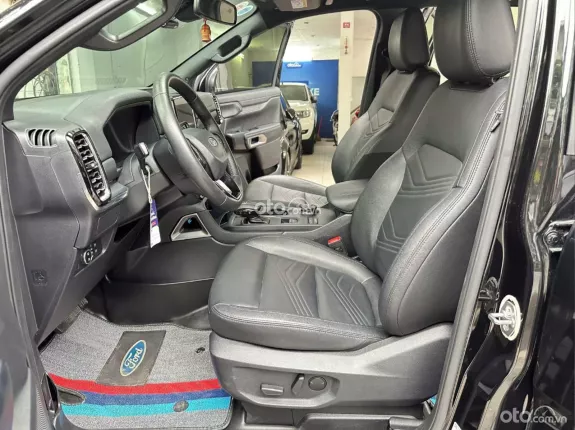 Ford Everest 3.2L 4x4 AT Titanium Plus 2023 - Xe đăng ký lần đầu 2024, cực đẹp