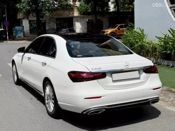 Mercedes-Benz E200 Exclusive V1 2022 - E200 Exclusiver 2022 V1