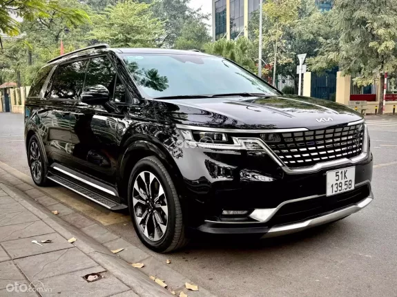Kia Carnival 3.5G Signature 2022 - Xe 7 chỗ sang trọng với nội thất da nâu