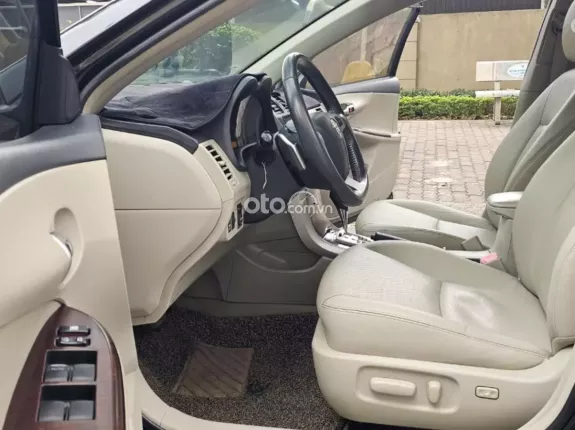 Toyota Corolla Altis 2.0V  2012 - Quá hợp lý