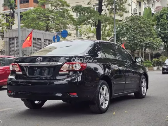 Toyota Corolla Altis 2.0V  2012 - Quá hợp lý