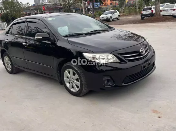 Toyota Corolla Altis 1.8G MT 2011 - Xe đẹp phom mới, gia đình sử dụng