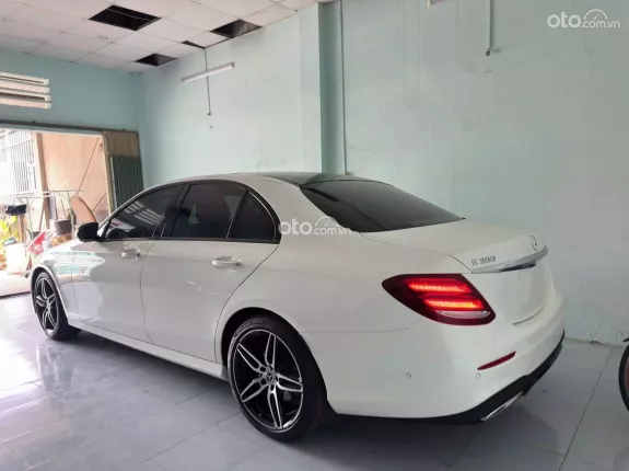 Mercedes-Benz E300 2020 - BAO ĐẬU BANK 70-90% (Ib Zalo tư vấn trực tiếp 24/7)