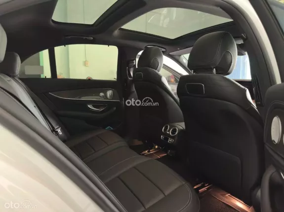 Mercedes-Benz E300 2020 - BAO ĐẬU BANK 70-90% (Ib Zalo tư vấn trực tiếp 24/7)
