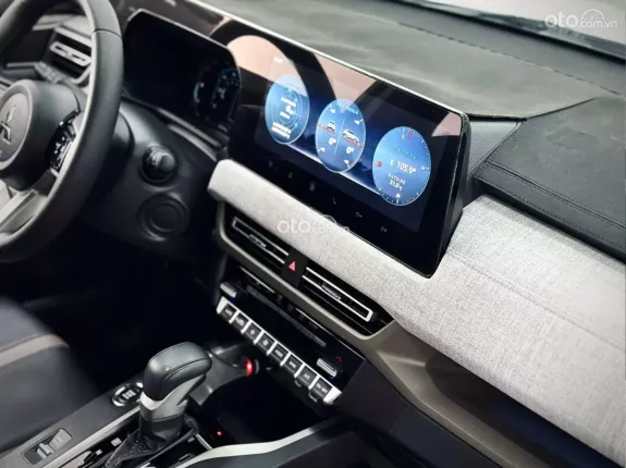 Mitsubishi Xforce Ultimate 2024 - Xe lướt đẹp như mới, full lịch sử hãng