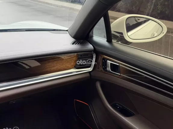 Porsche Panamera 4 Executive 2018 - Porsche Panamera 4 Executive 2019