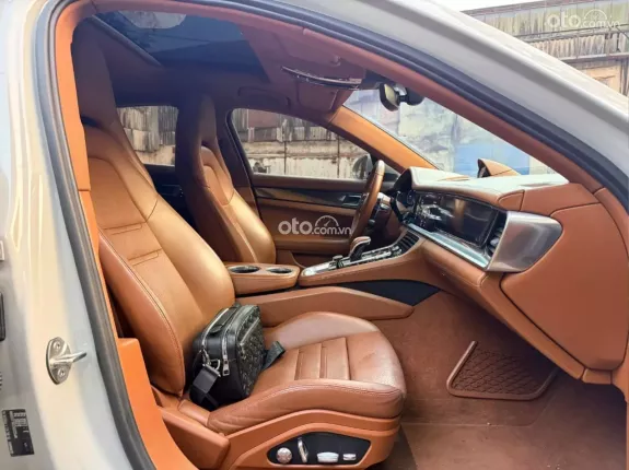 Porsche Panamera 3.0 V6 2019 - Cam kết chất lượng đầy đủ