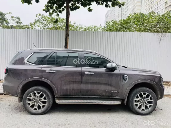 Ford Everest Titanium 2.0 AT 4x2 2023 - Chất lượng đảm bảo bằng văn bản