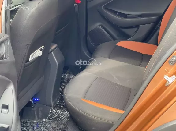 Hyundai i20 1.4 AT 2016 - Gia đình cần bán gấp