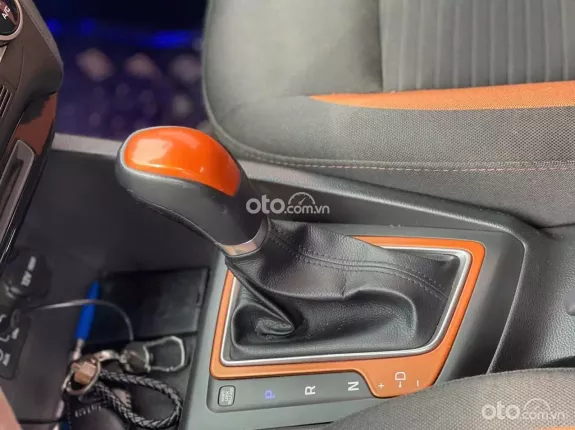 Hyundai i20 1.4 AT 2016 - Gia đình cần bán gấp