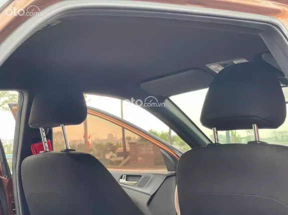 Hyundai i20 1.4 AT 2016 - Gia đình cần bán gấp