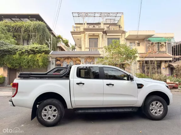 Ford Ranger XLS 2.2 4x2 MT 2022 - BÁN TẢI SỐ SÀN_ CHỞ HÀNG HÓA_TIẾT KIỆM NHIÊN LIỆU