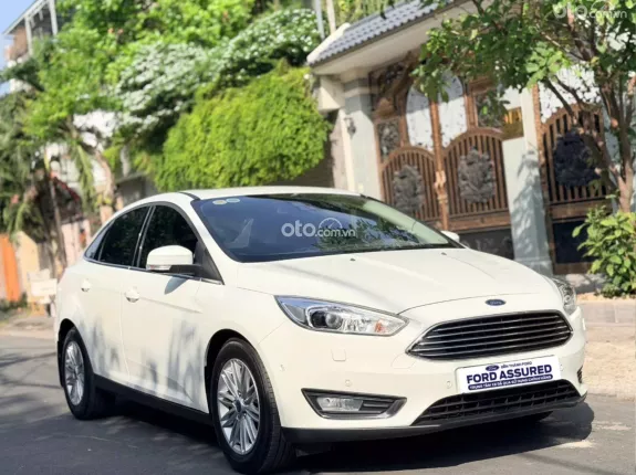 Ford Focus 1.5L Ecoboost Titanium 2018 - XE 5 CHỖ PHÙ HỢP GIA ĐÌNH NHỎ_XE CHÍNH HÃNG