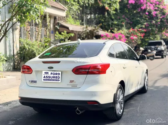 Ford Focus 1.5L Ecoboost Titanium 2018 - XE 5 CHỖ PHÙ HỢP GIA ĐÌNH NHỎ_XE CHÍNH HÃNG