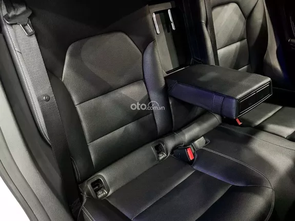 Mercedes-Benz CLA 200 1.6 I4 2018 - Hỗ trợ trả góp qua ngân hàng lên đến 70%