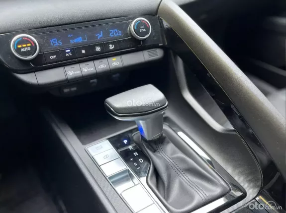 Hyundai Elantra 2024 - Giá rẻ cần bán gấp