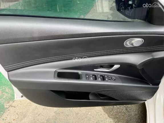 Hyundai Elantra 2024 - Giá rẻ cần bán gấp