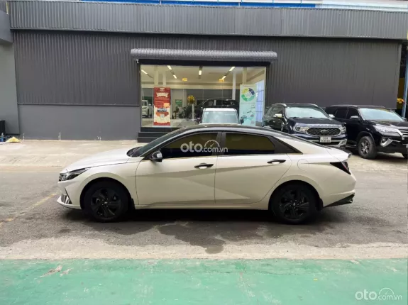 Hyundai Elantra 2024 - Giá rẻ cần bán gấp