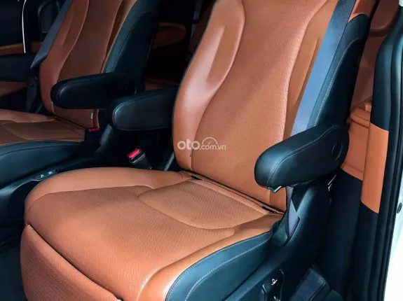 Kia Carnival 2.2D Signature 2024 - Siêu tiết kiệm nhiên liệu